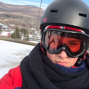 Meet your Posher, Ethan